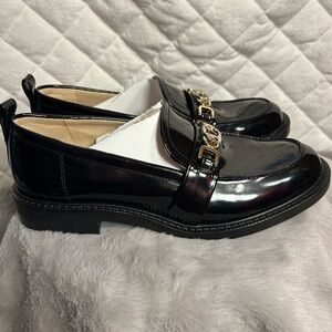 Sam Edelman Christy Black Loafers Patent Leather Gold Chain Women’s size 7